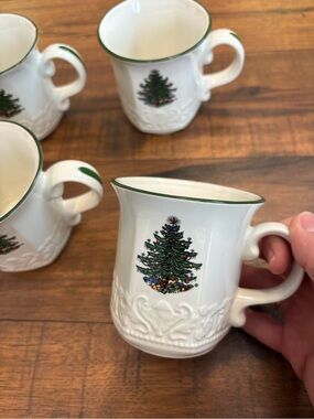 4 Cuthbertson Christmas Tree Dickens Embossed Mug Scroll Handle England RETIRED